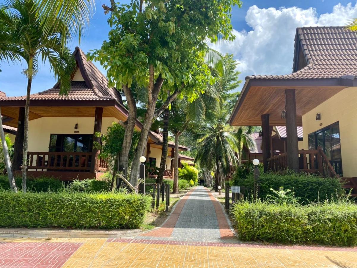 Luxury Deluxe Villa,1099527042:JPEG